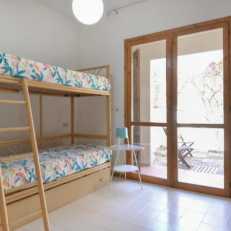 Casa vacanze Cozy In With Kitchen *